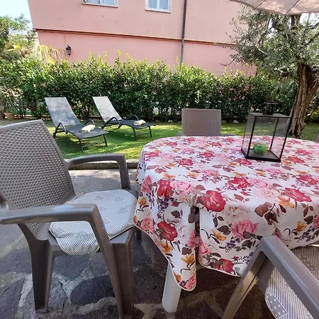 Appartamento Oasi Verde Lago Desenzano del Garda Exterior photo